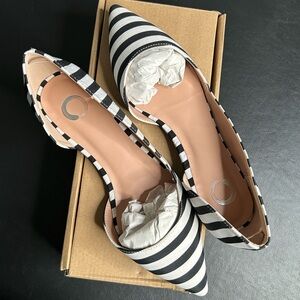 Journee Collection Black and White Striped Flats